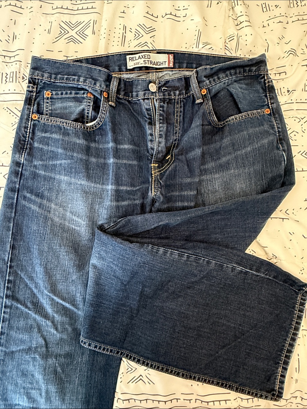 Levi’s Relaxed Fit Straight Leg Jeans